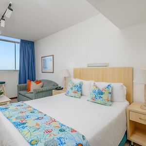 One Bedroom Sea View Apartment