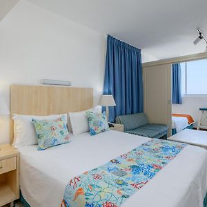 One Bedroom Family Sea View Apartment